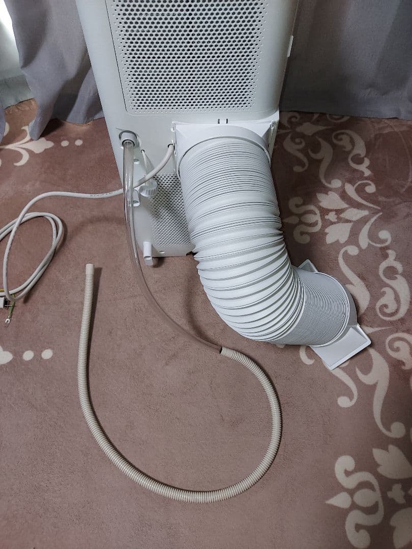 アイリスオーヤマ ポータブルクーラーIPA-2202G 付属部品あり。