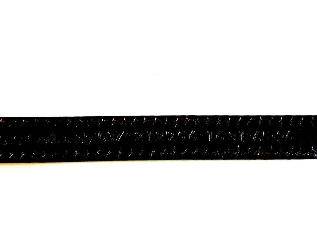 GUCCI細ベルト　GGロゴ(ゴールド) をキャメルカラーレザー