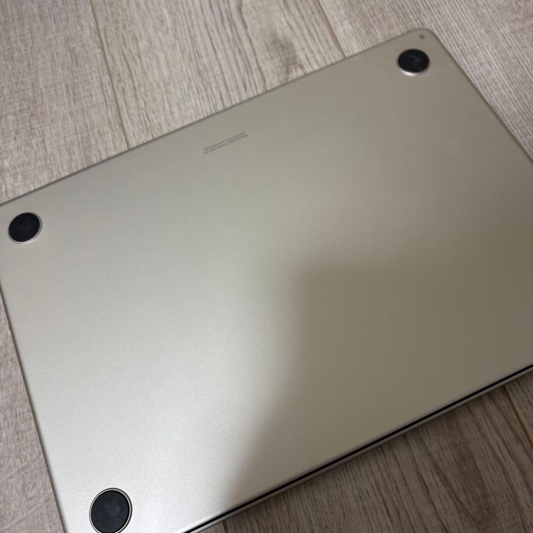 MacBook Air 2022 メモリ8GBストレージ256GB