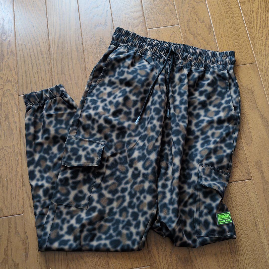 ZUMBA ヒョウ柄 カーゴパンツ