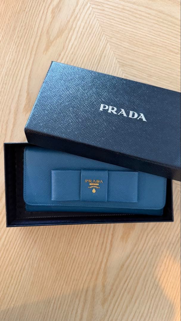 【hr.s】PRADA サフィアーノレザー 長財布 青