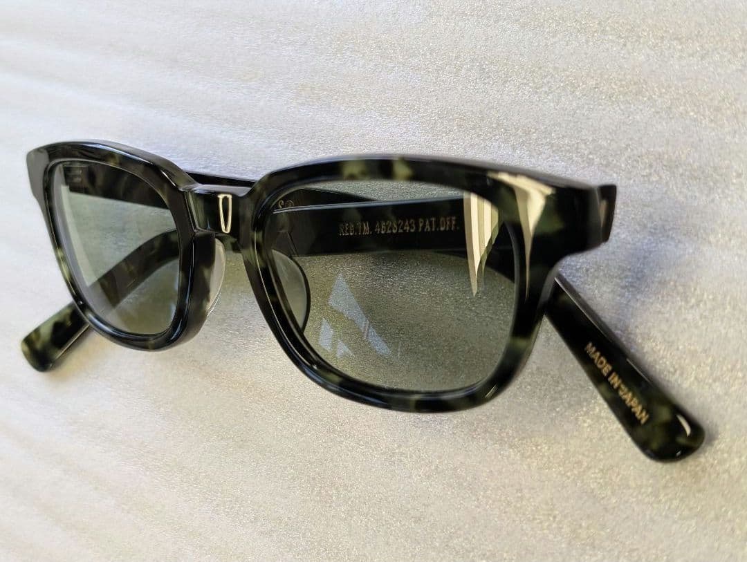 COOTIE PRODUCTIONS スクエア型サングラス ブラック・グリーン