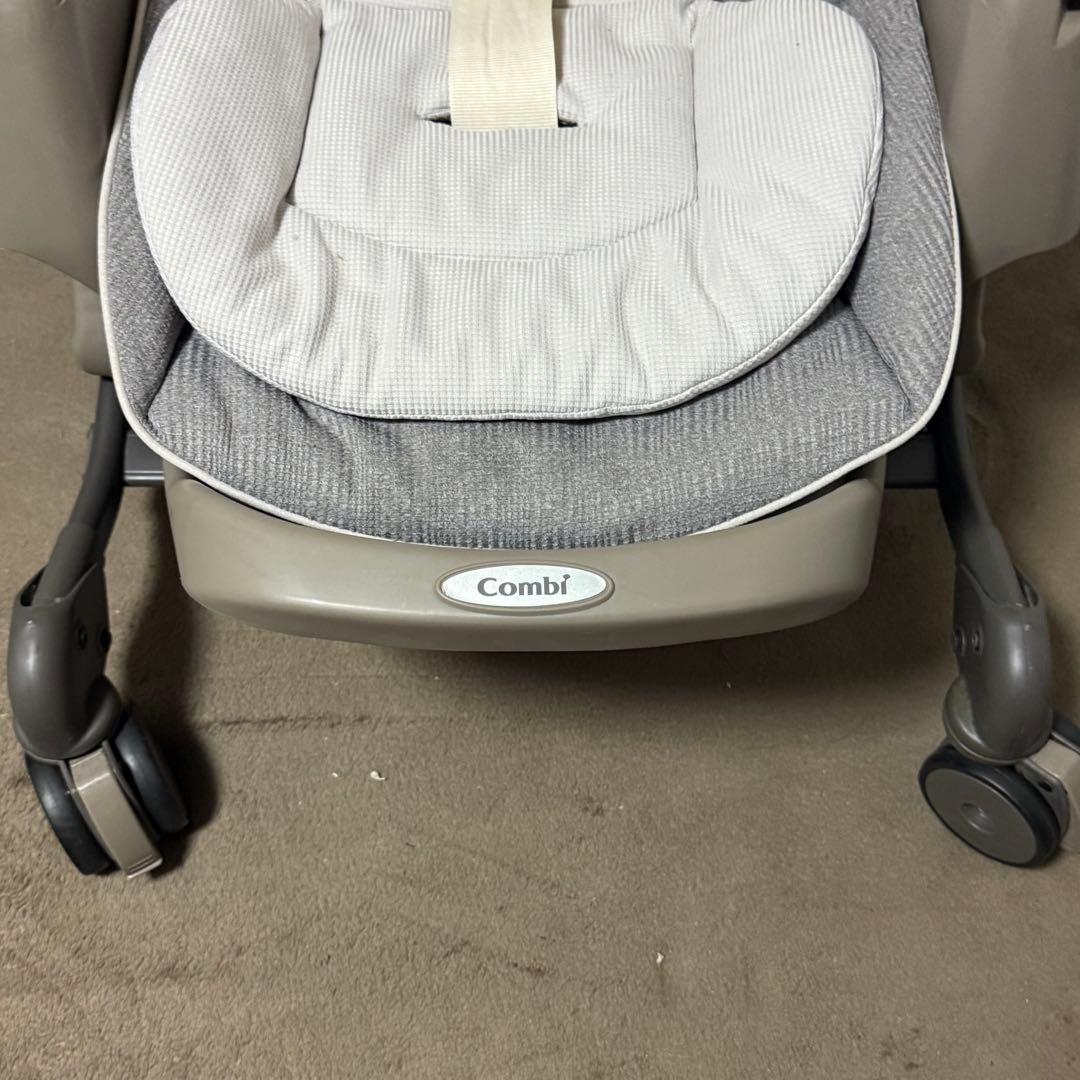 Combi ベビーザらス コンビ ネムリラ オートスウィング Simplight