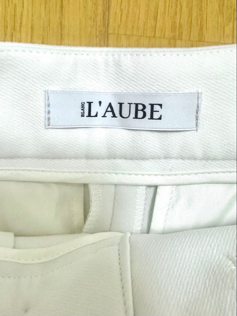 パンツ laubeblanc Front pin tuck Half pants