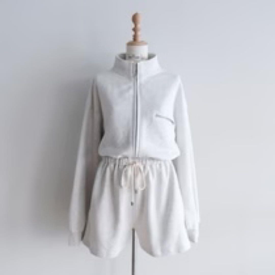 シールーム・リン　　ハイネックスウェットショートロンパース