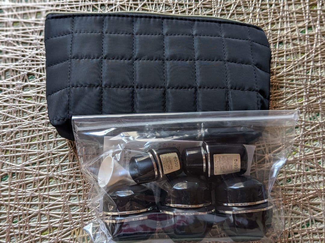 (お得値)メナード　エンベリエトラベルキット 　　　　　　　　2セット