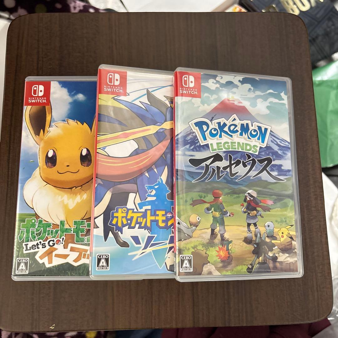 Nintendo Switchのポケモンカセット3点セット