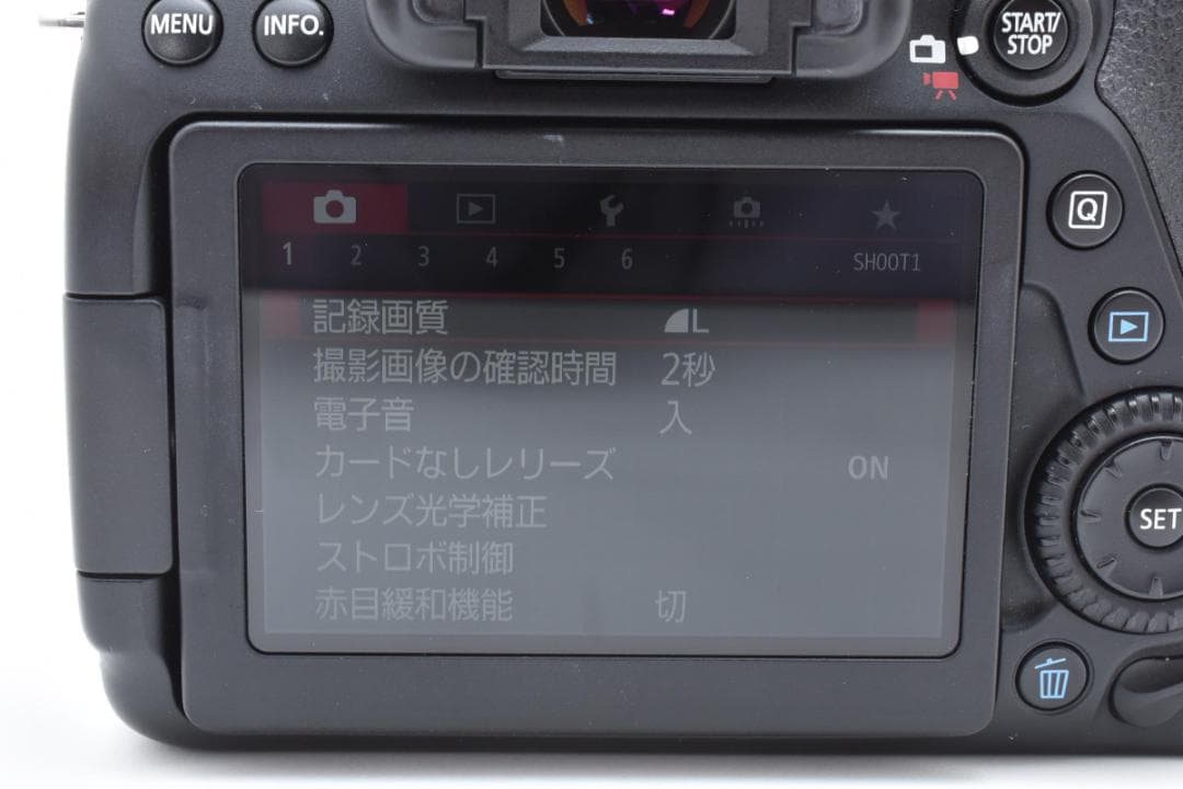 ■ 美品 ■ キヤノン　Canon EOS 80D レンズキット