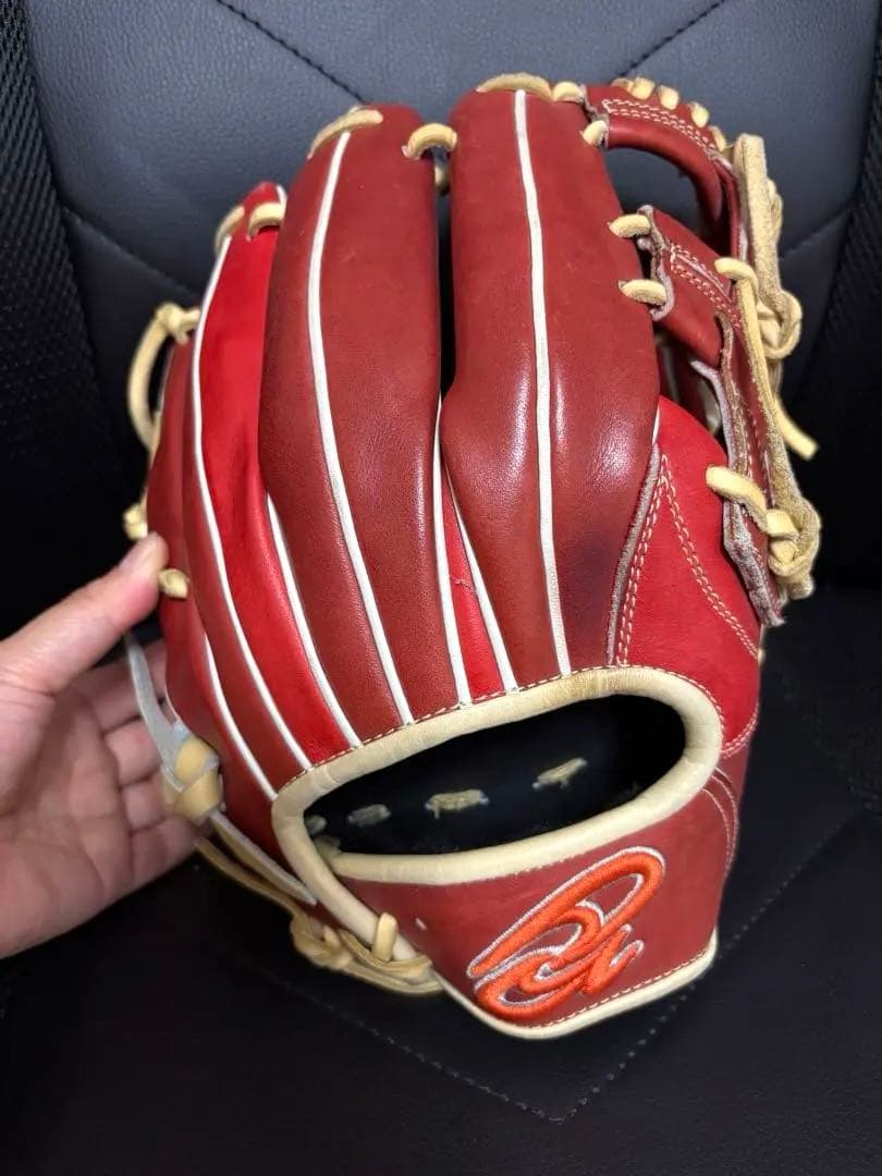 ドナイヤ グローブ山田哲人　限定品