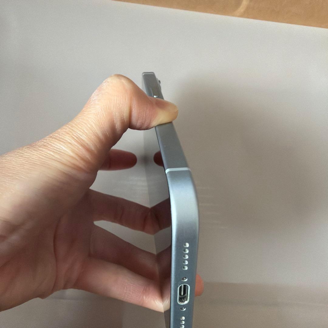 iPhone15 128GB ブルー 極美品！