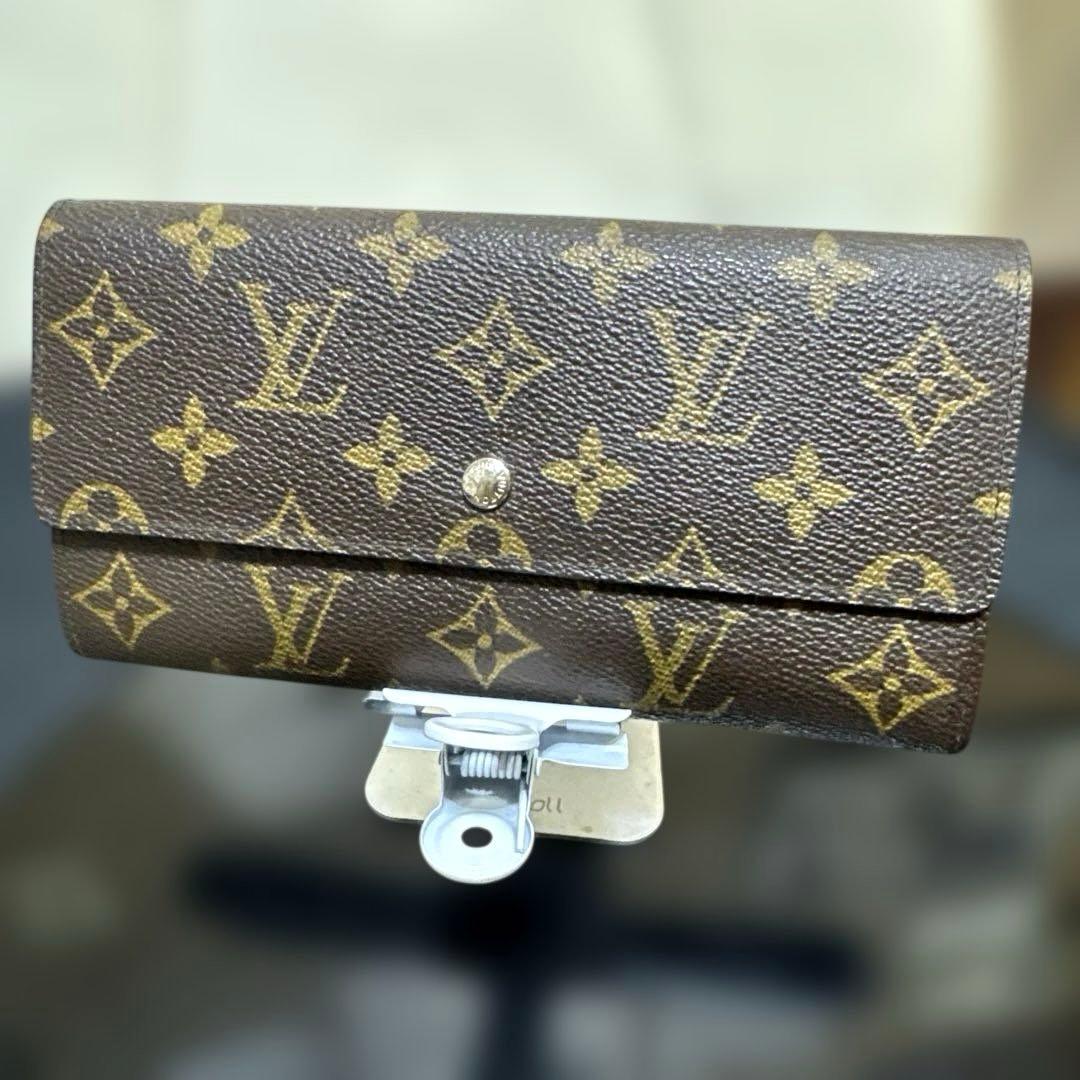 ②☆美品☆フラットタイプ♪サラ長財布