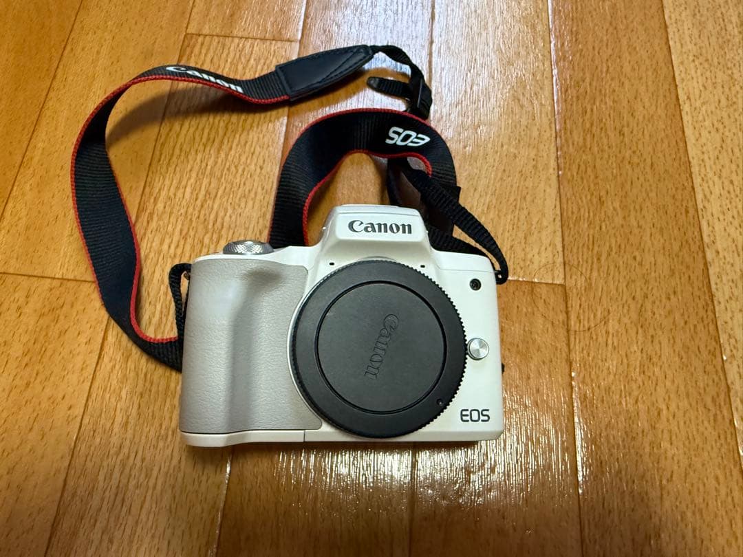 デジタルカメラ Canon EOS kiss M2 used