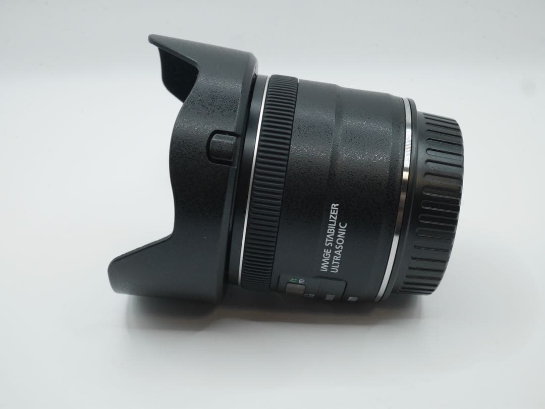 Canon EF 28mm f/2.8 IS USM レンズ