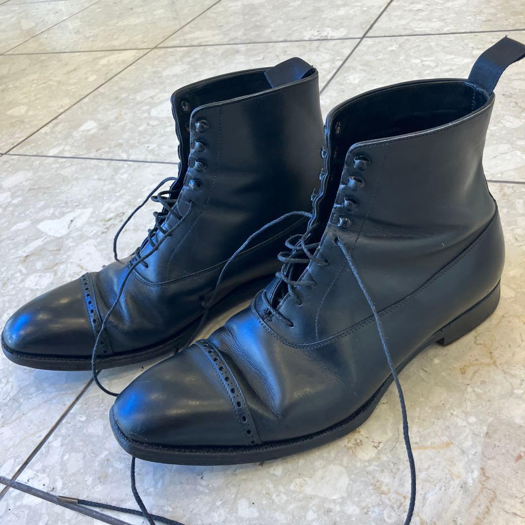 Crockett & Jones ブラックドレスシューズ