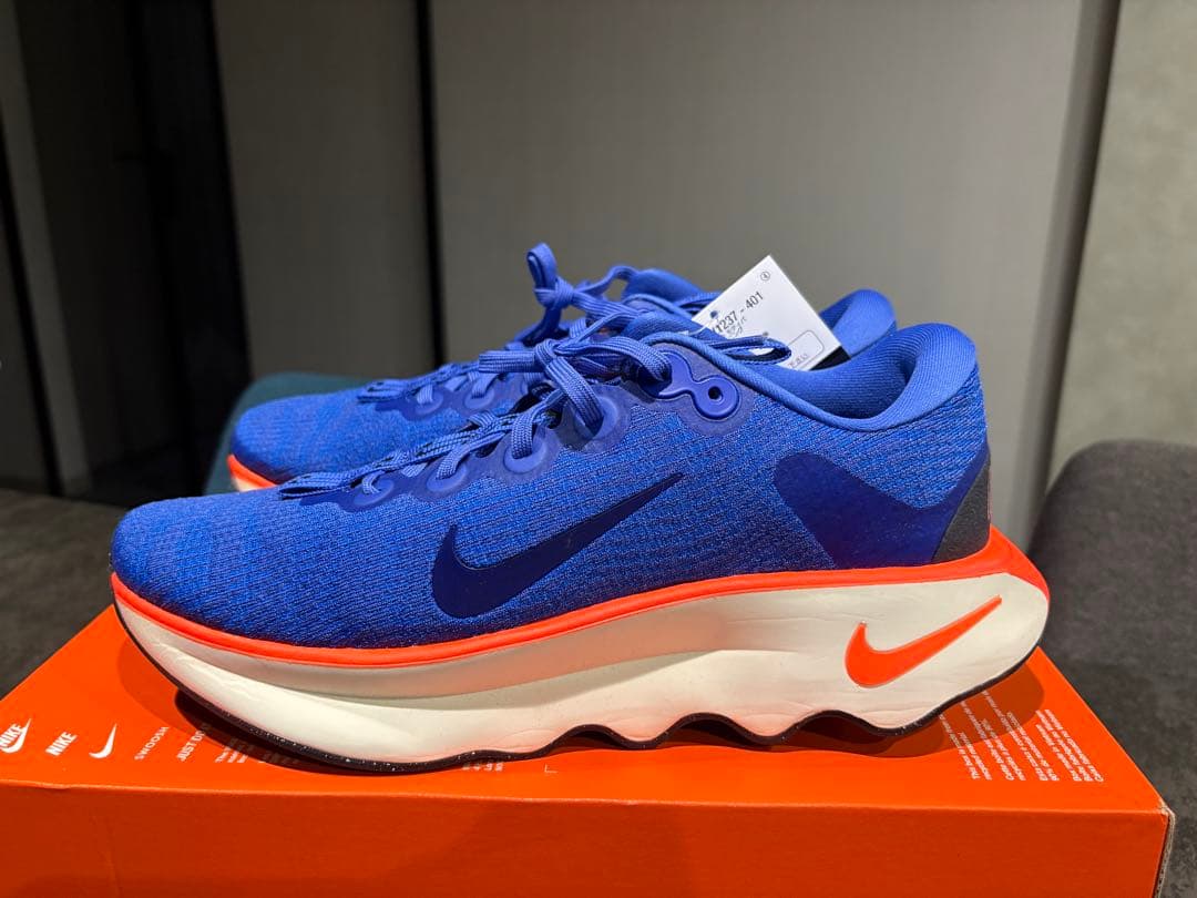 NIKE ☆ MOTIVA （27.5㎝）新品未使用 値引きしました！