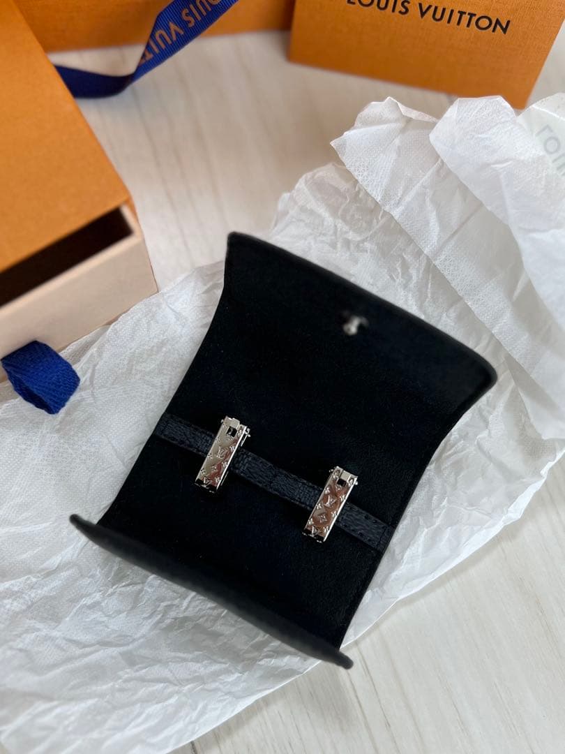 【新品・未使用】LOUIS VUITTON ルイヴィトン モノグラムカフス