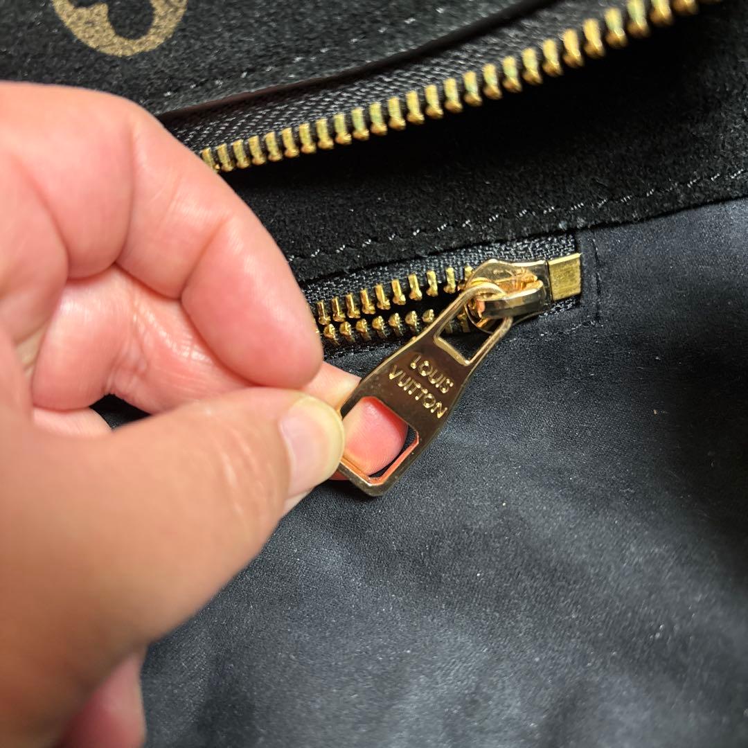 ⭐*️様 新春割引Louis Vuitton ブラック ハンドバッグ