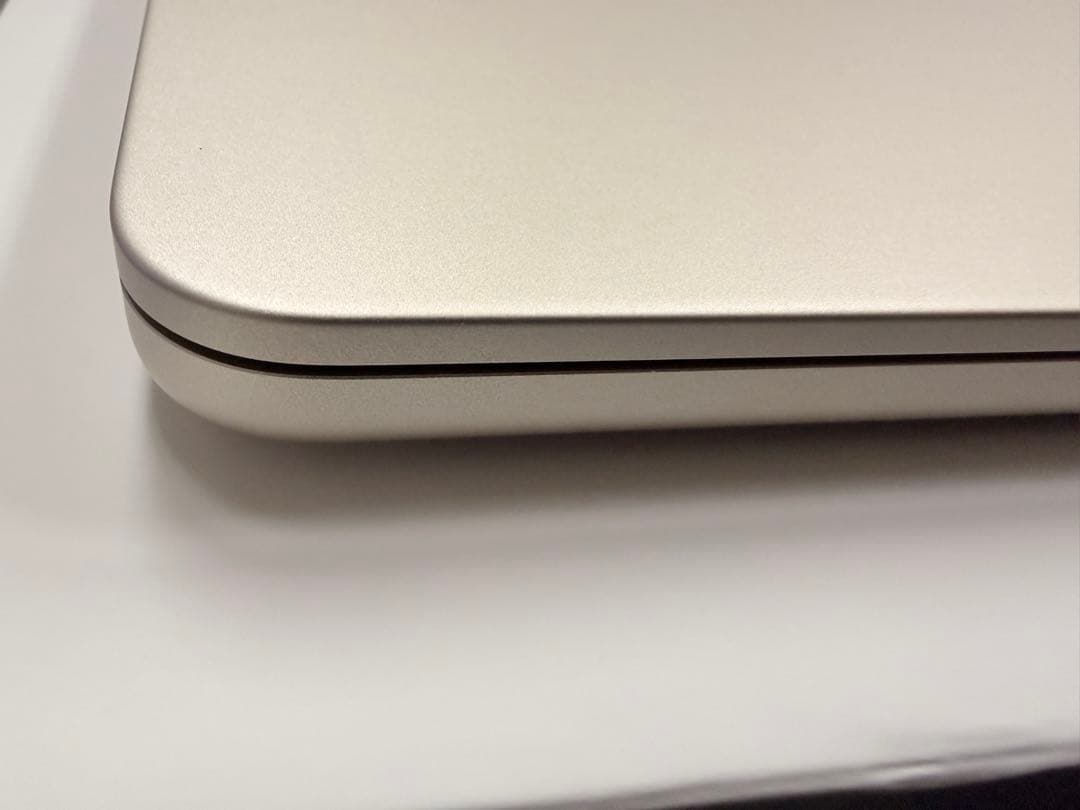 MacBookAirM3 13inスターライト16GB 512GB 100%充3