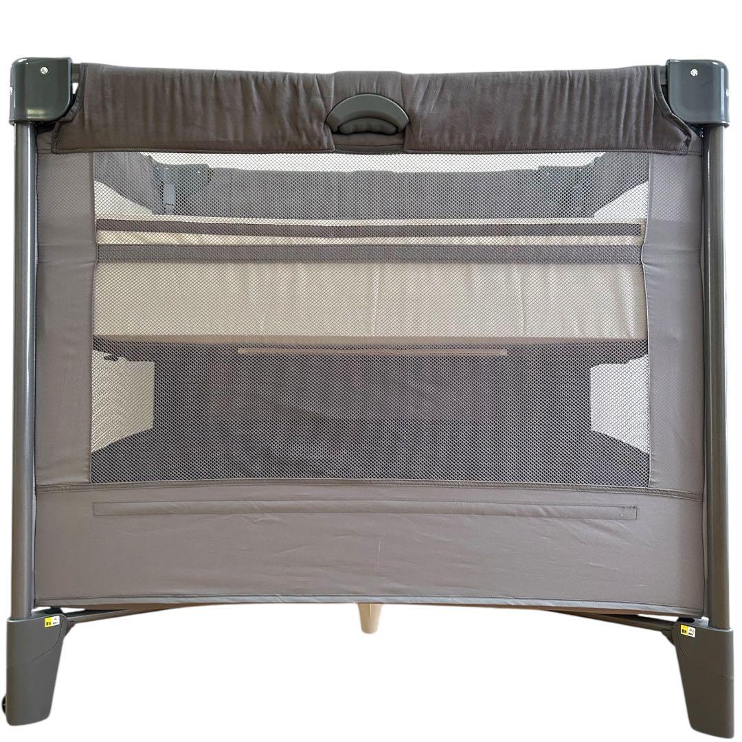 美品　アップリカ　ココネル　エアー　プラス　ベビーベッド　ベビーサークル