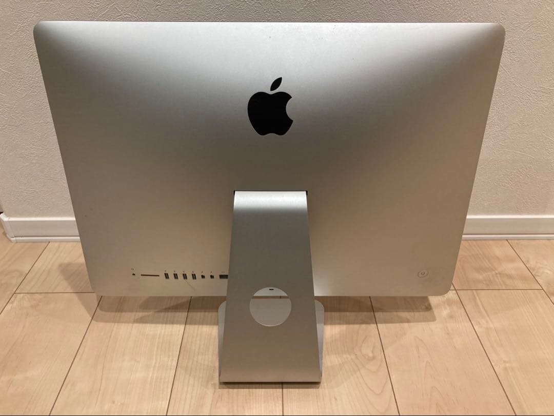 iMac 21.5インチ LED バックライトディスプレイ
