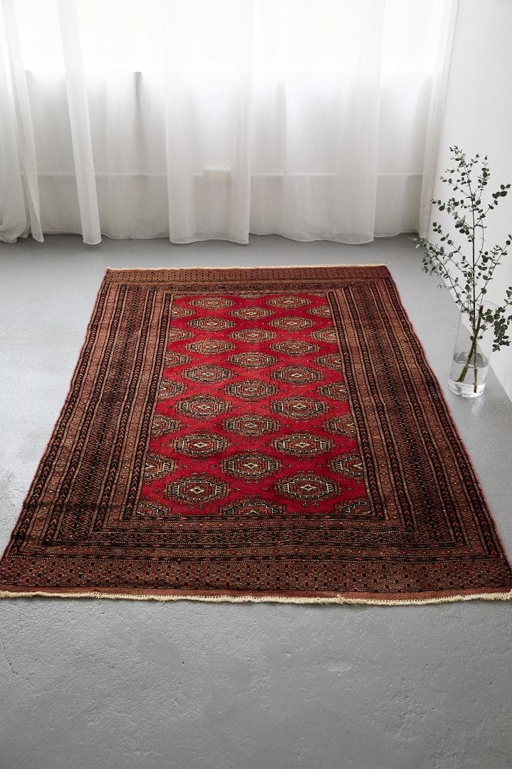 ヴィンテージラグ　トライバルラグ　ラホール産(189×125cm) 赤　茶　黒