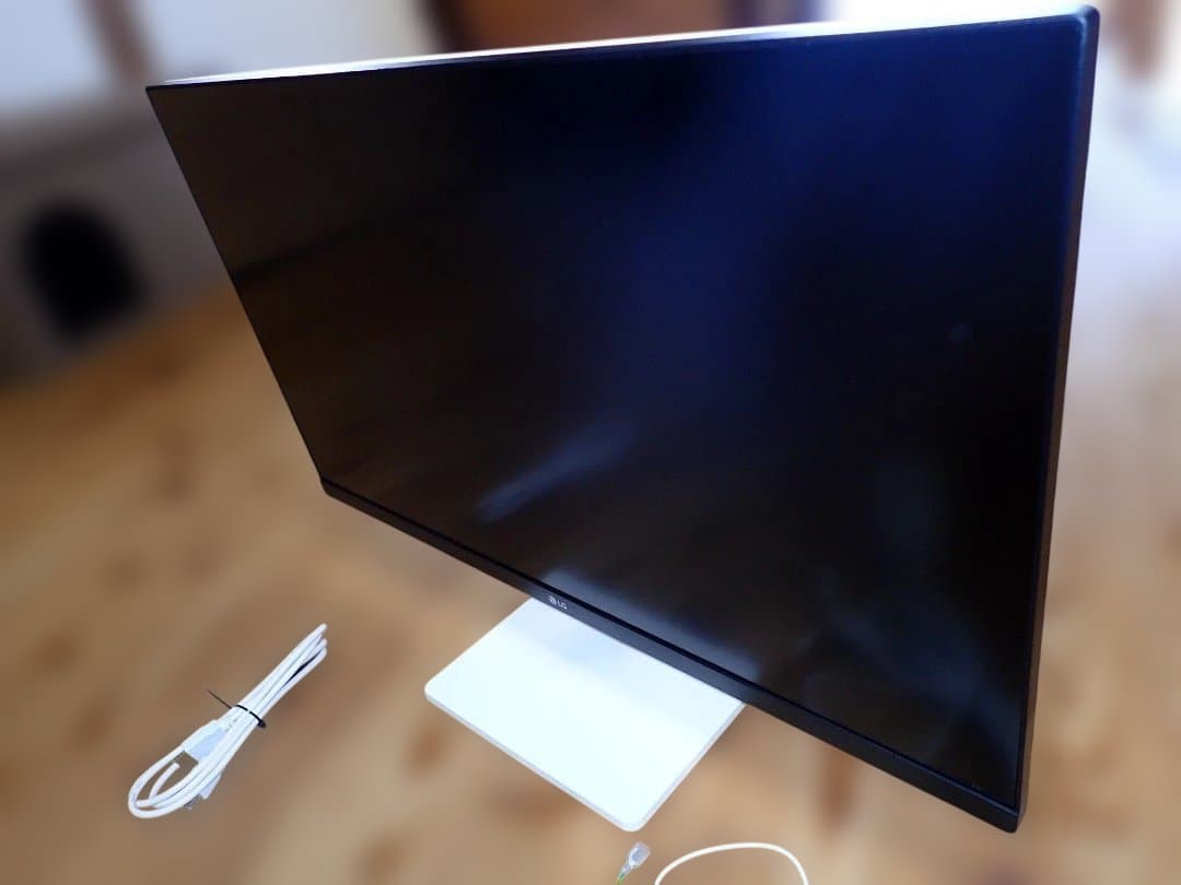 LG モニター　27us500-w