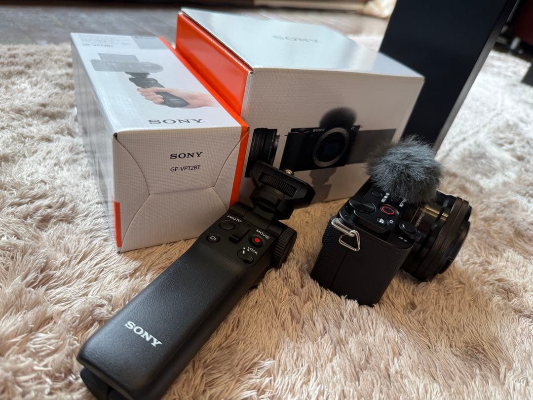 美品SONY ZV-E10 （SEL50F18/SELP1650）純正グリップ他