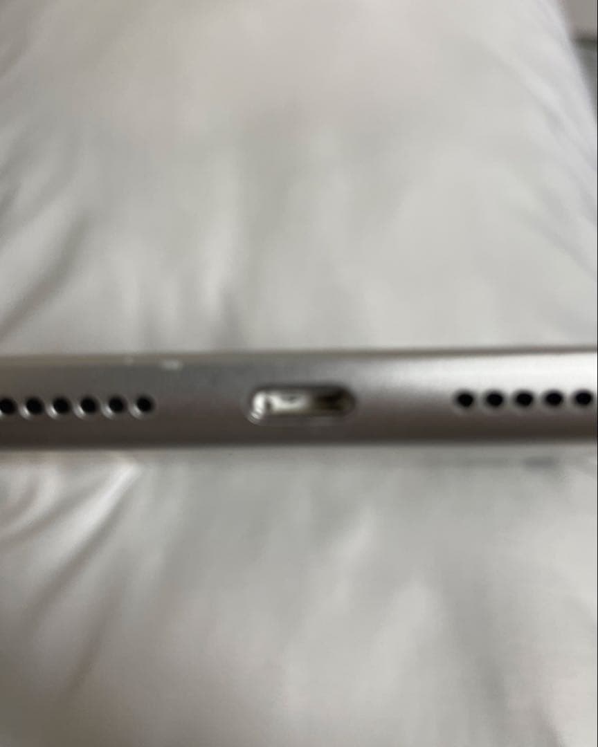 Apple iPad 第9世代 10.2インチ シルバー 本体