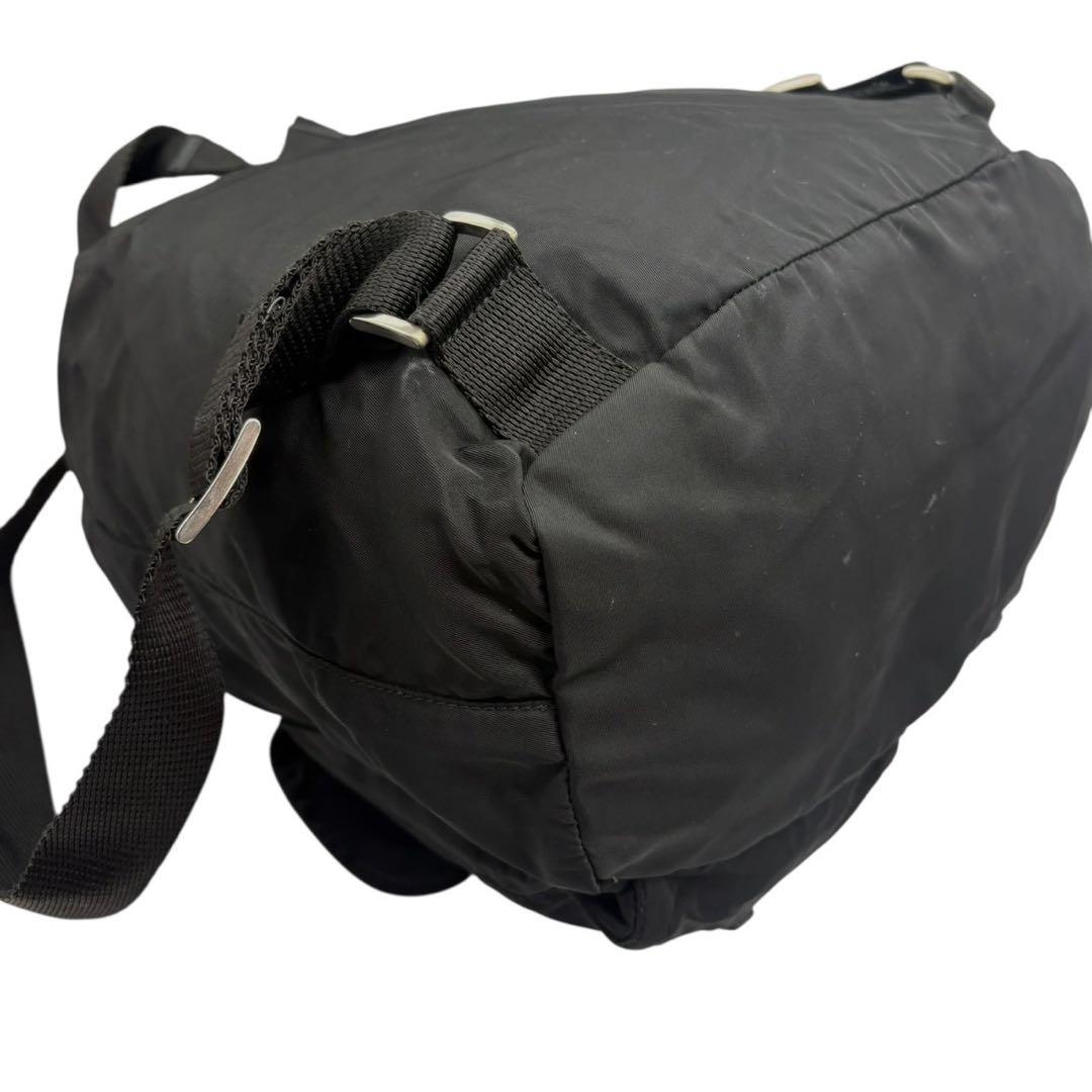 チマ　PRADA 三角プレート ナイロン ブラック バックパック A4