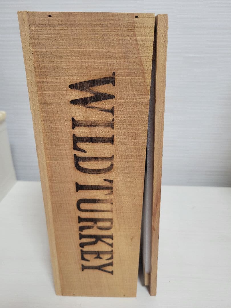 特級ワイルドターキー 8年 101 プルーフ 木箱 藁 羽 ハガキ 古酒