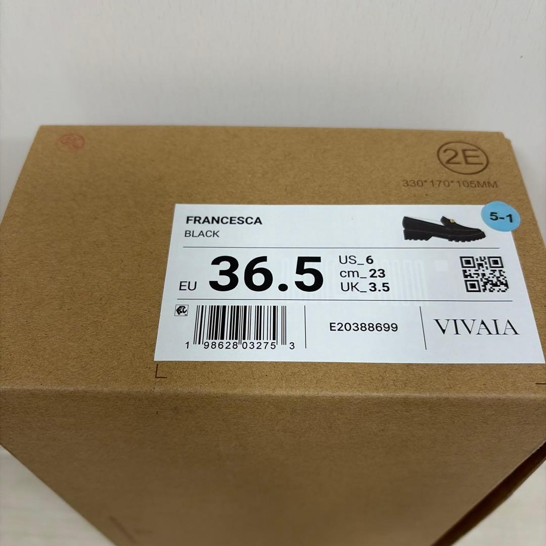 【10%OFF 新品】Vivaia 黒ローファー (23-23.5cm)