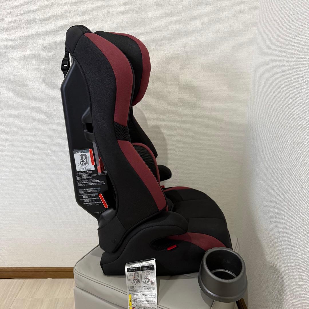 【美品】コンビ ジョイトリップ エッグショックGH ブラック ジュニアシート