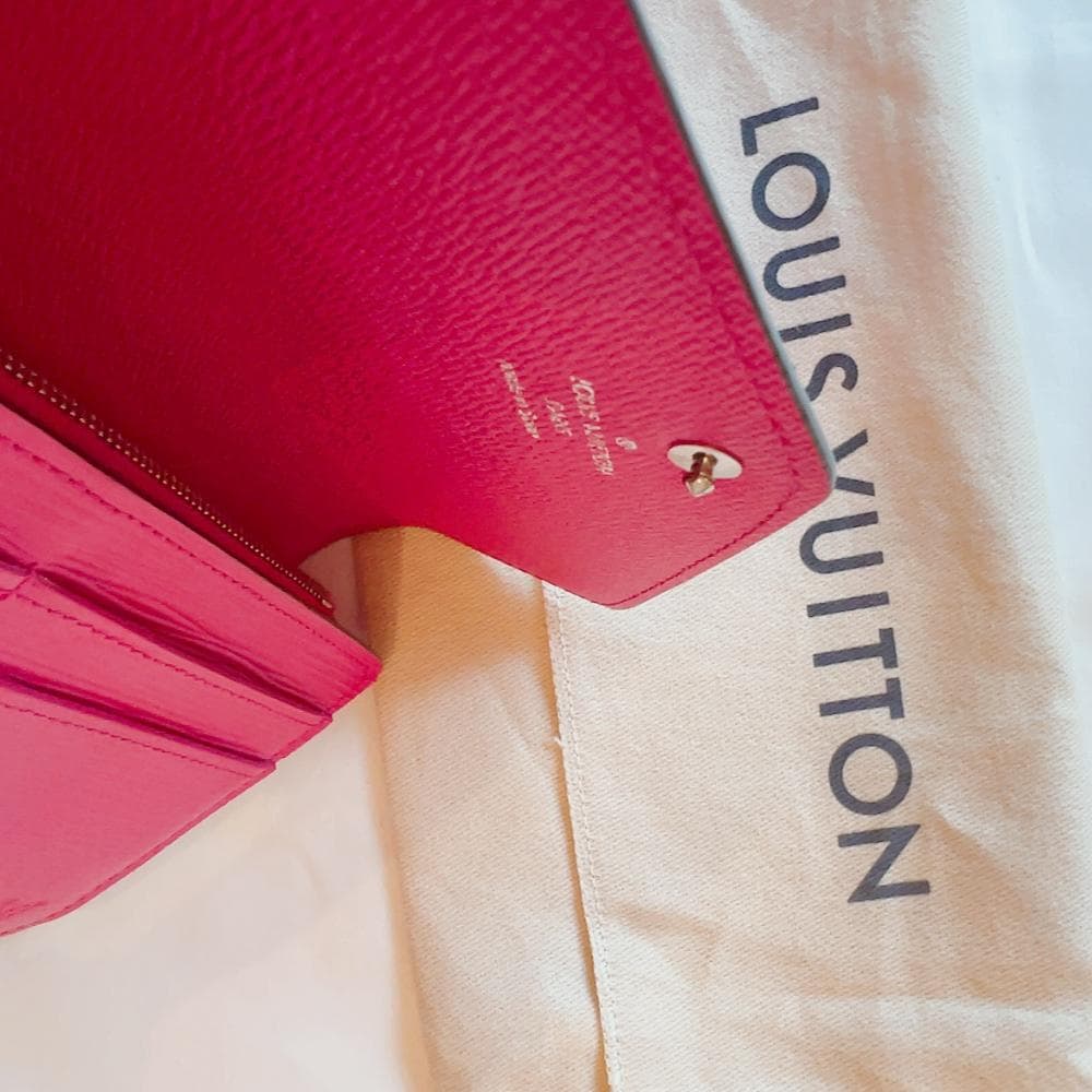 美品！LOUIS VUITTON サラ エピ フューシャピンク 長財布