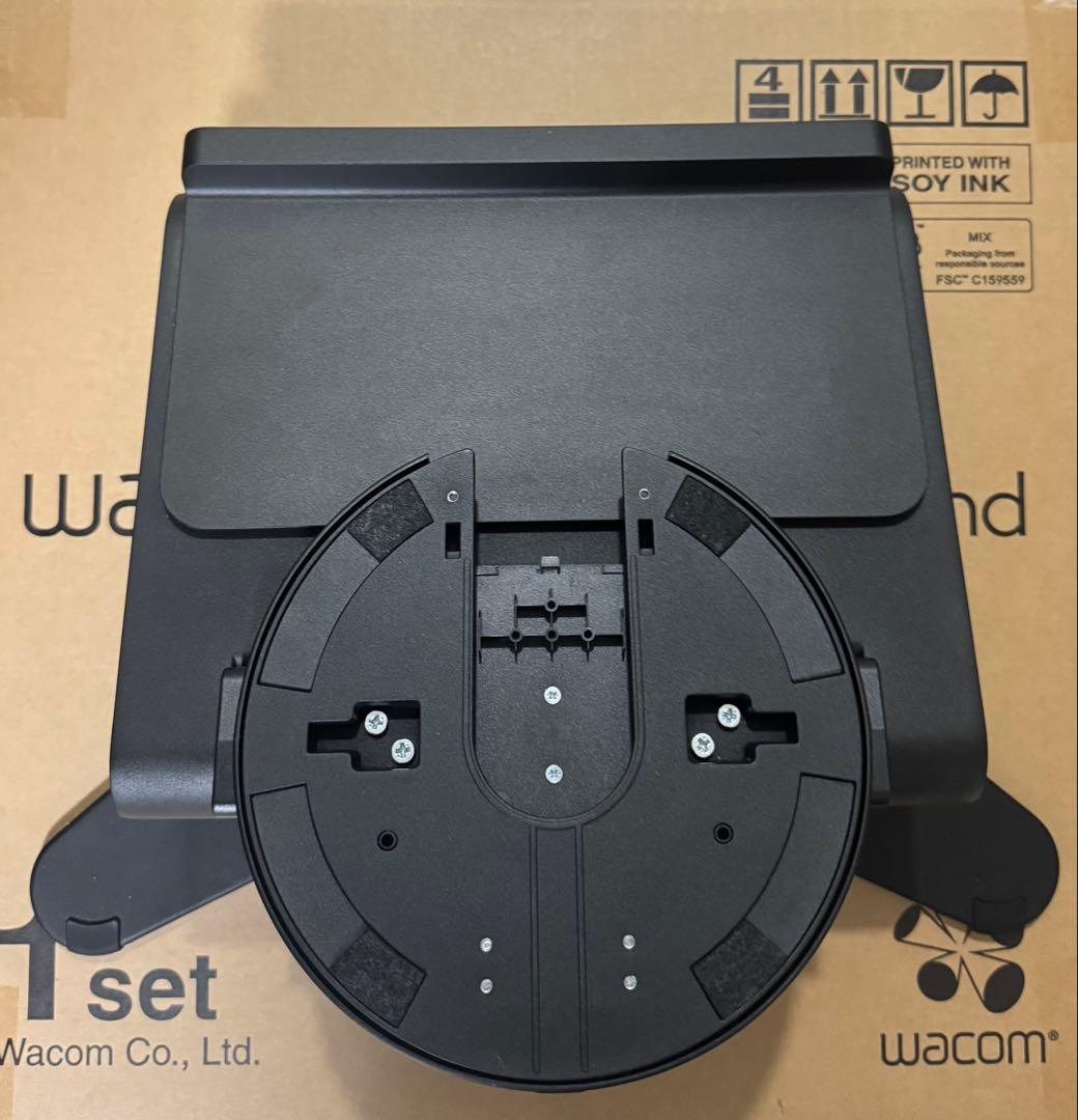 Wacom cintiq Pro 17＋別売り専用スタンド