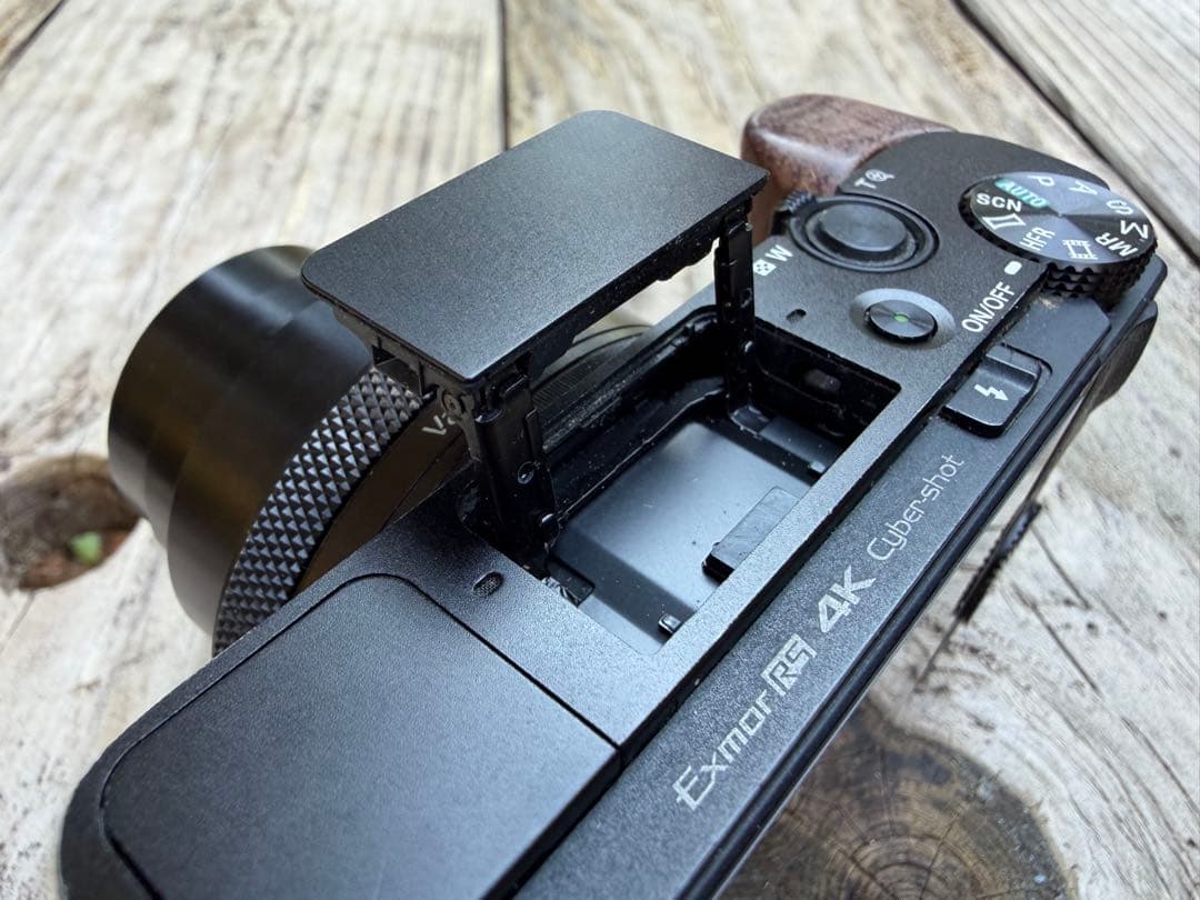 デジタルカメラ SONY Cyber-Shot DSC-RX100M7