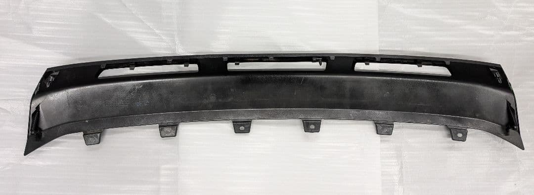 デリカD5　フロントバンパー　チッピングブラック塗装