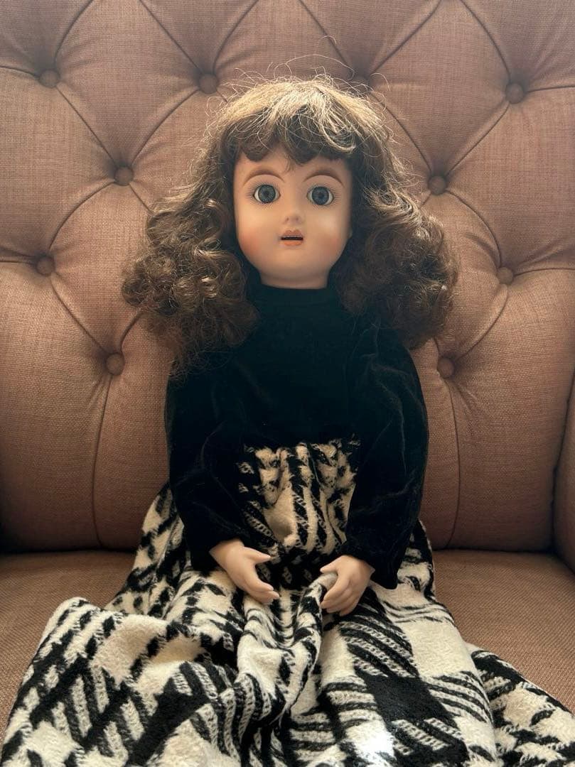 お取り置き品です　ビスクドール　青い目　オープンマウス