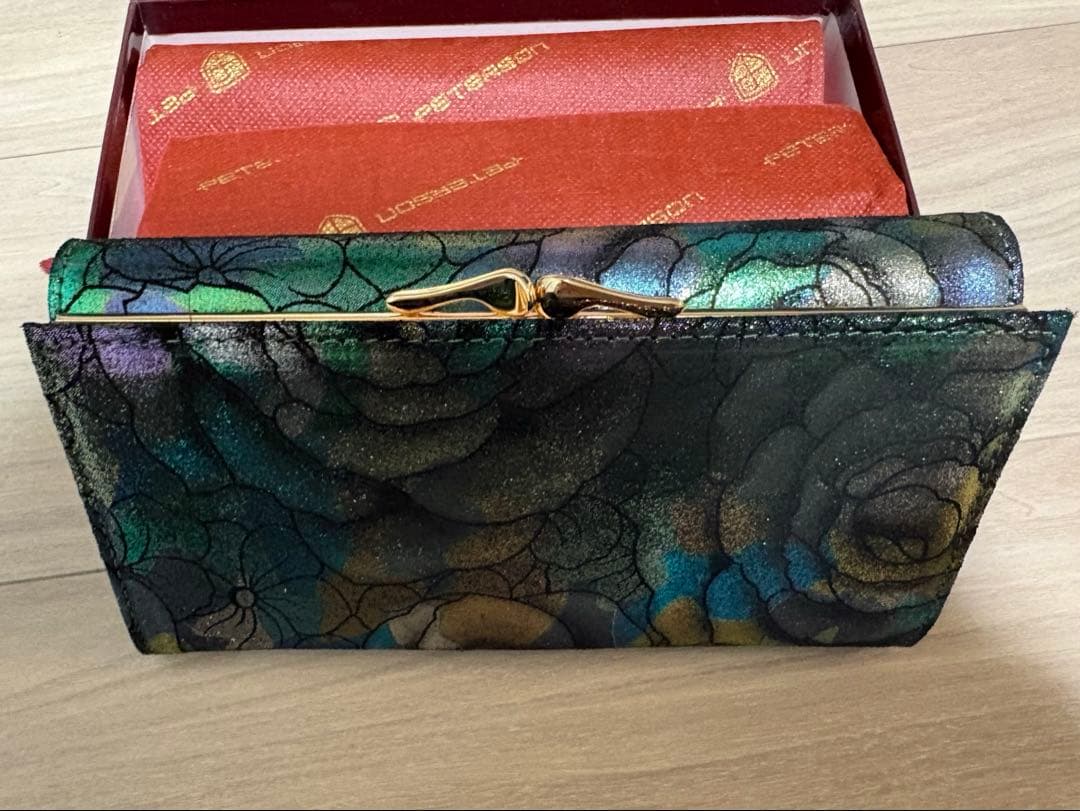 PETERSON 多色花柄 レザー長財布 箱付き　光沢　緑系　欧州　ピーターソン