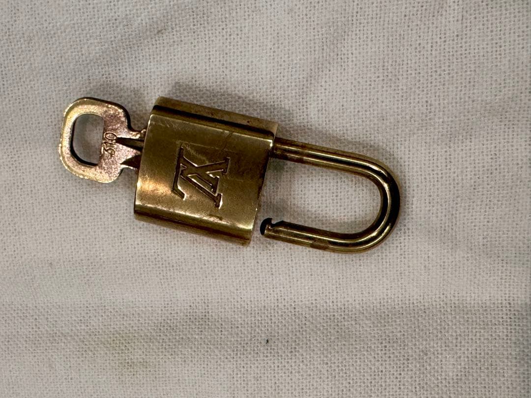 とりかご様用商品　美品ルイ・ヴィトンキーポル55エピブラック正規品