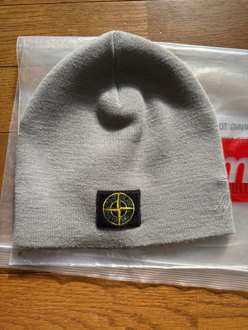 stone  ×supreme ビーニー