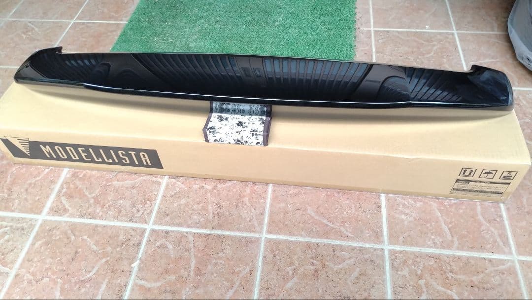 ☆ヴォクシー80系　純正リアウイング