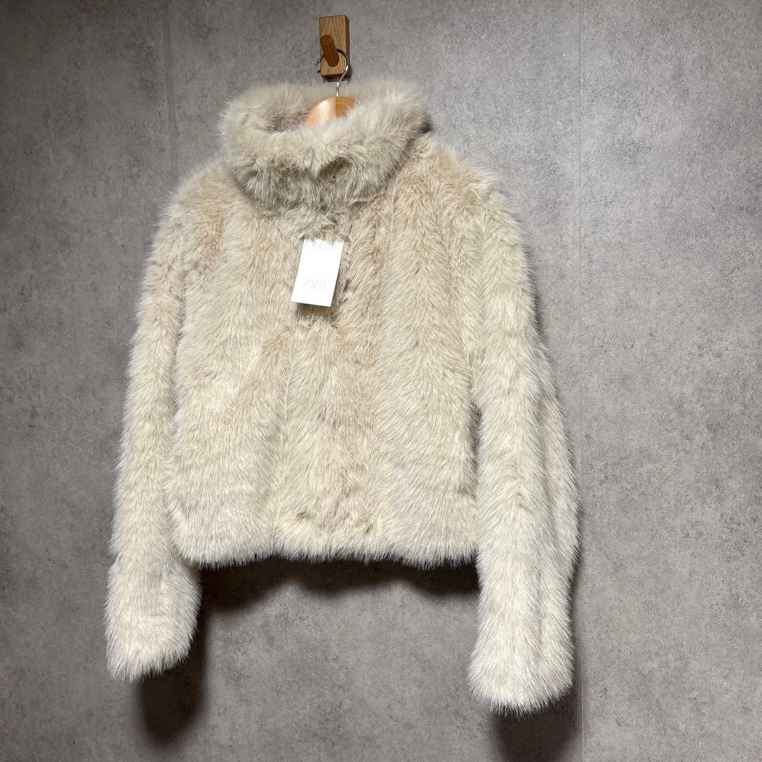 ZARA ザラ ショートフェイクファーコート L