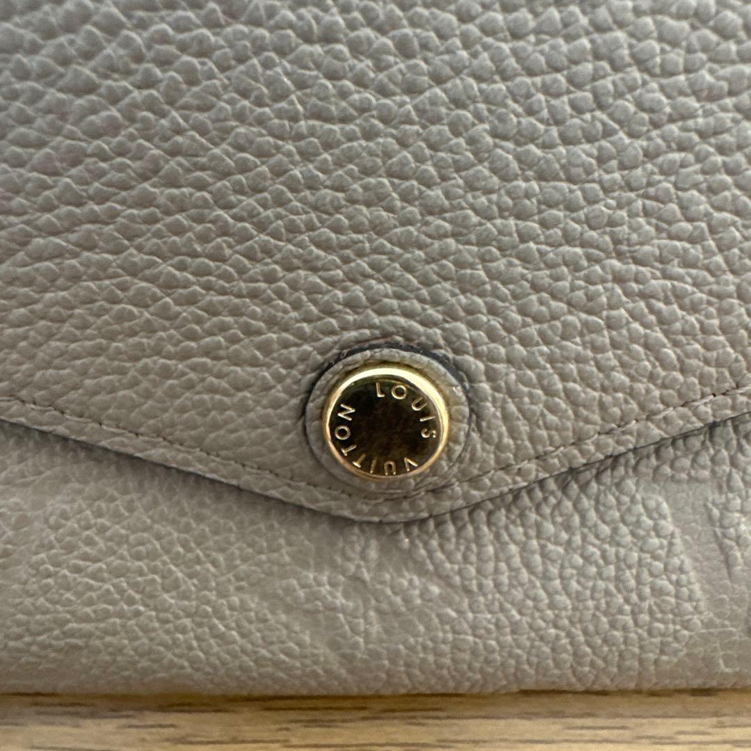 Louis Vuitton ポルトフォイユサラ　長財布