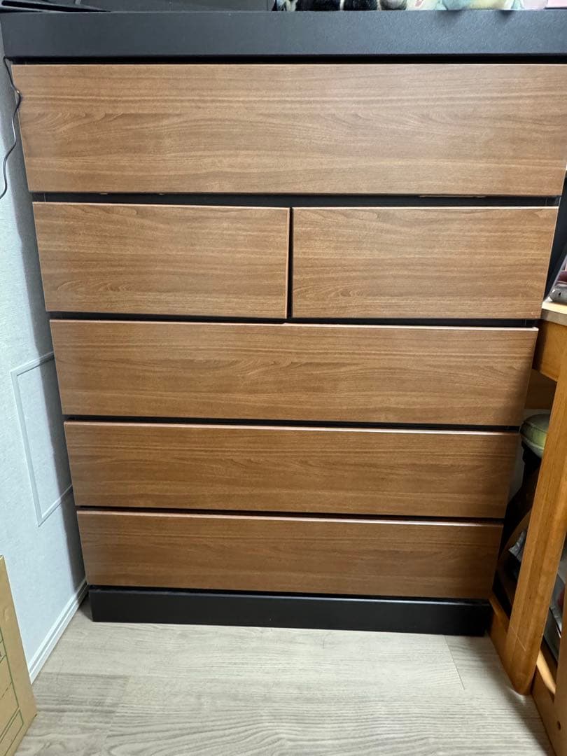 ブラウン木製チェスト 5段　引き出し