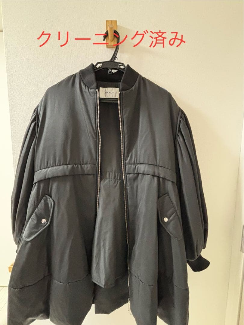 MACHATTトップサーモフォルムコート 中綿ブルゾン ブラック ボリューム袖