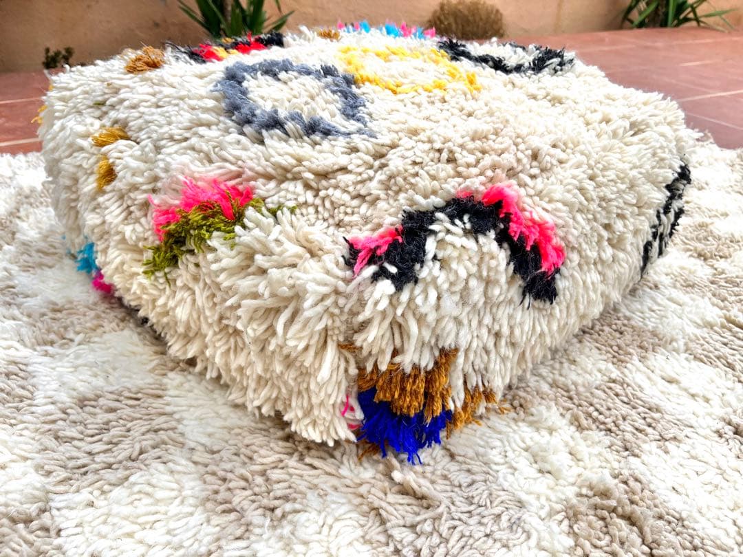 ちびちゃん　モロッコ　プフ　クッション　ラグ　132