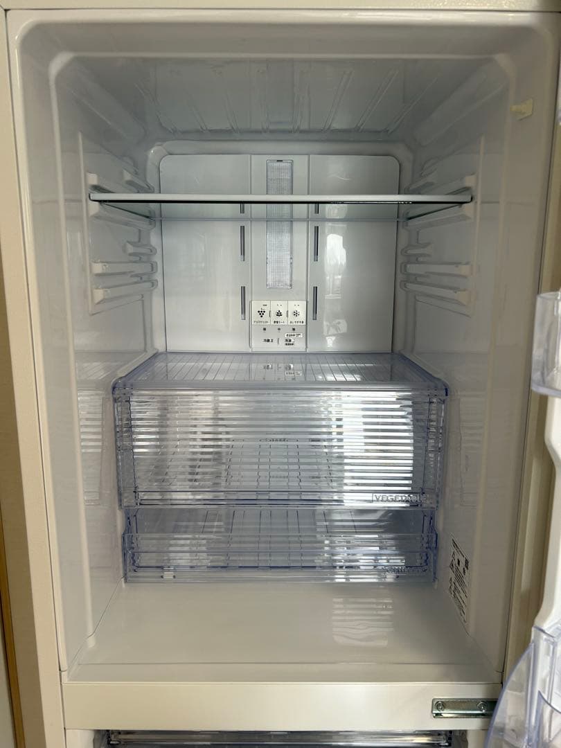 シャープ　ノンフロン冷凍冷蔵庫　SJ-PD28J-W 2023年製