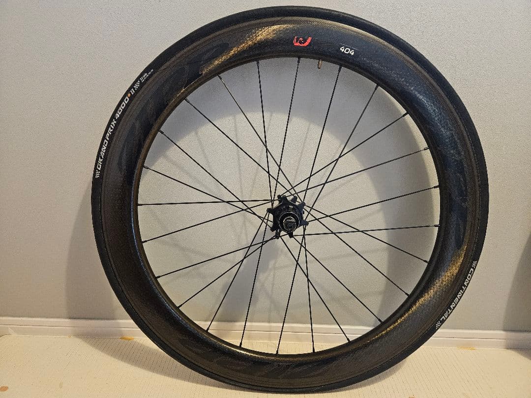 す*も様 ZIPP 404 クリンチャー カーボンホイール