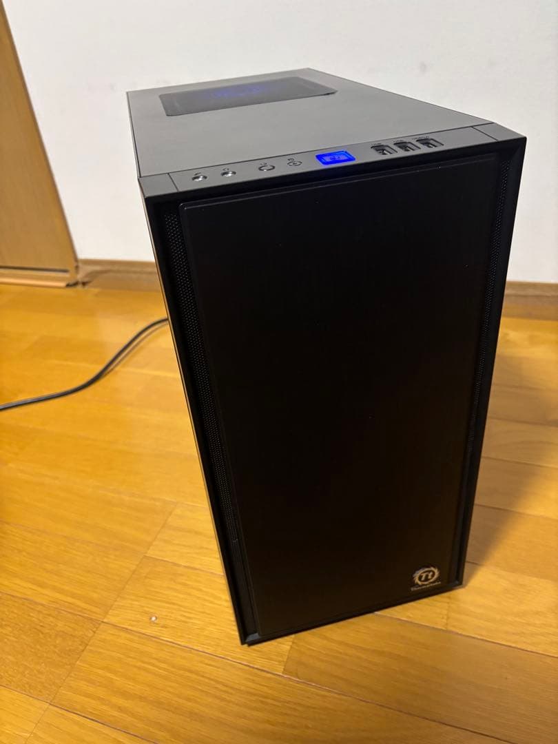 週末値下げ！ほんのり光る！自作ライトゲーミングPC！i7 新品SSDで快適！