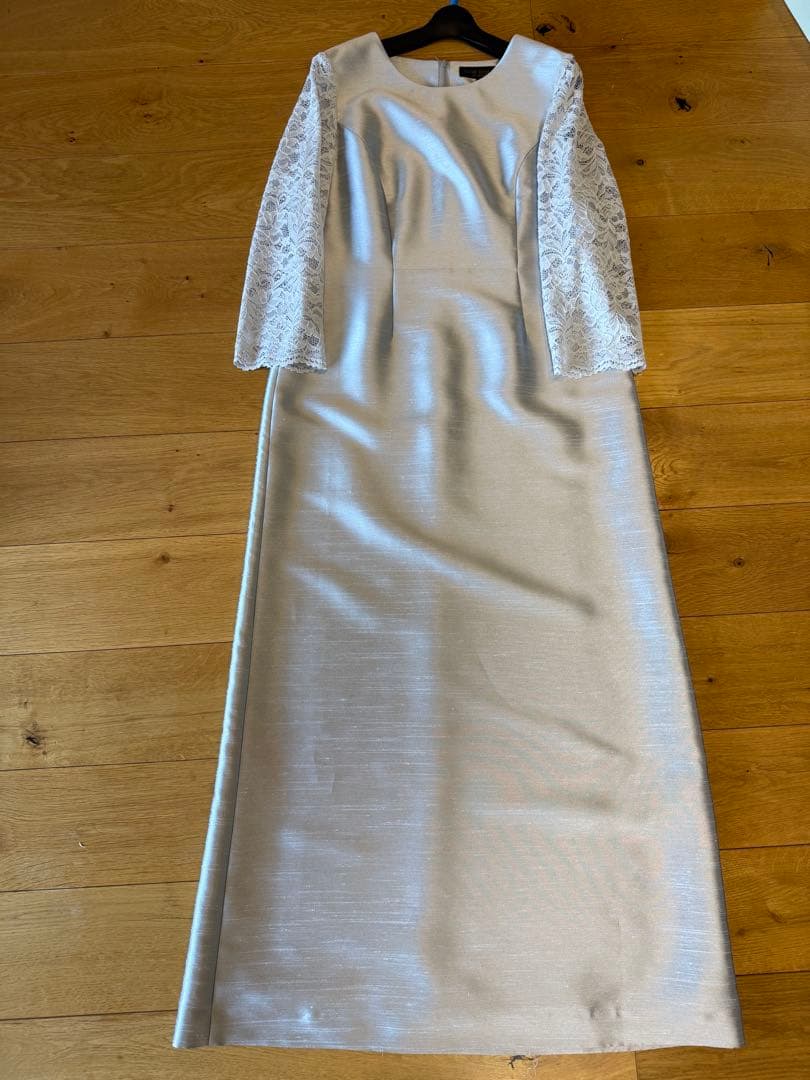 SOIR DOLCE 結婚式　シルバーレース長袖マキシドレス